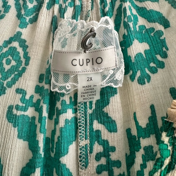 Green and tan blouse size 2x - Picture 2 of 7